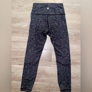 Lululemon athletica leggings size 6